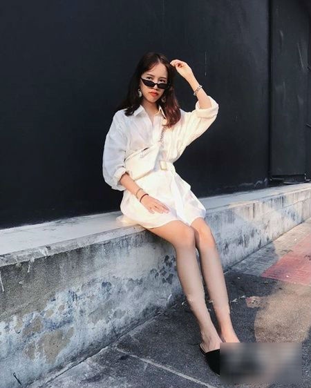 Trang phục hè với màu sắc rực rỡ lên ngôi khiến chị em bấn loạn tìm mua bằng được