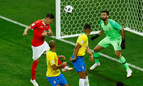 Brazil bị cầm hòa ở trận ra quân World Cup