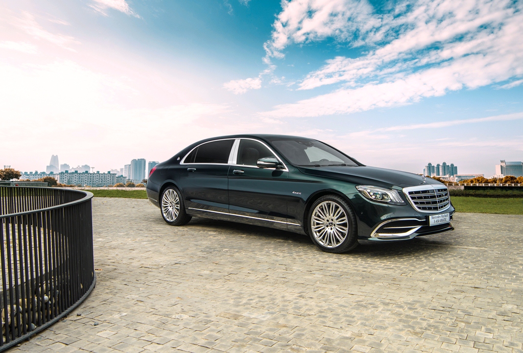 Soi chi tiết 'Ngôi vương' và 'Dinh thự bay' mới của Mercedes - 12 Soi chi tiết 'Ngôi vương' và 'Dinh thự bay' mới của Mercedes - 12