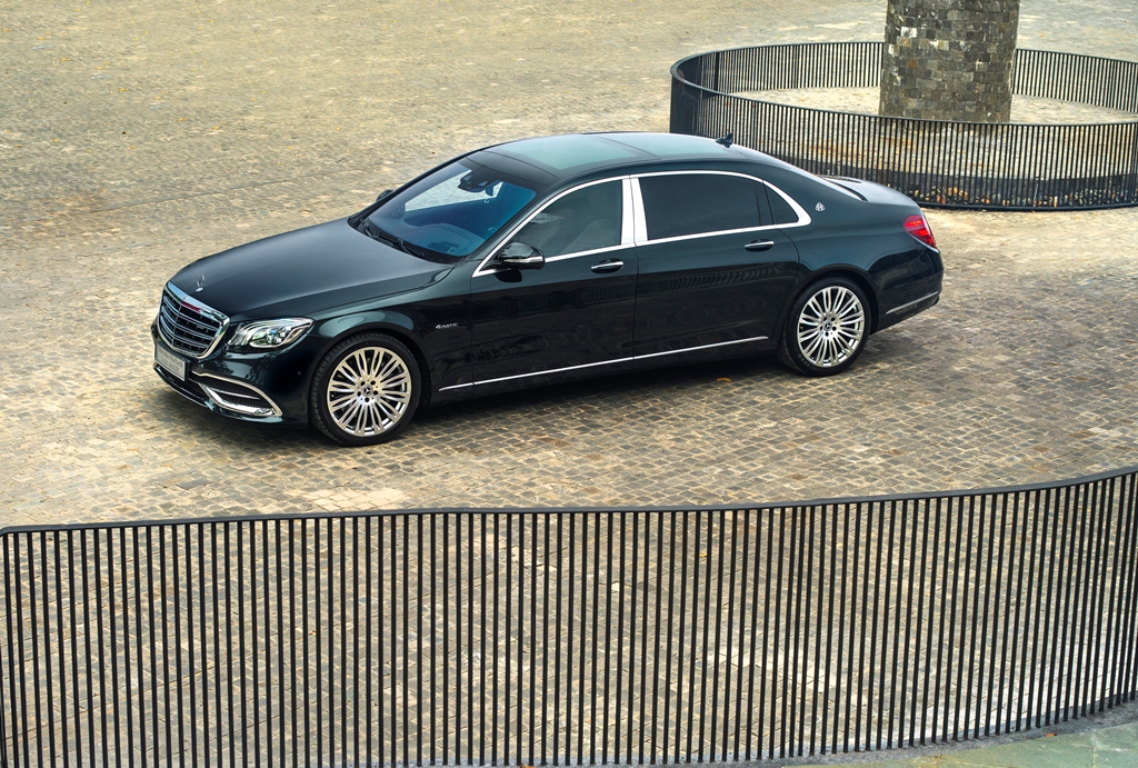 Soi chi tiết 'Ngôi vương' và 'Dinh thự bay' mới của Mercedes - 13 Soi chi tiết 'Ngôi vương' và 'Dinh thự bay' mới của Mercedes - 13