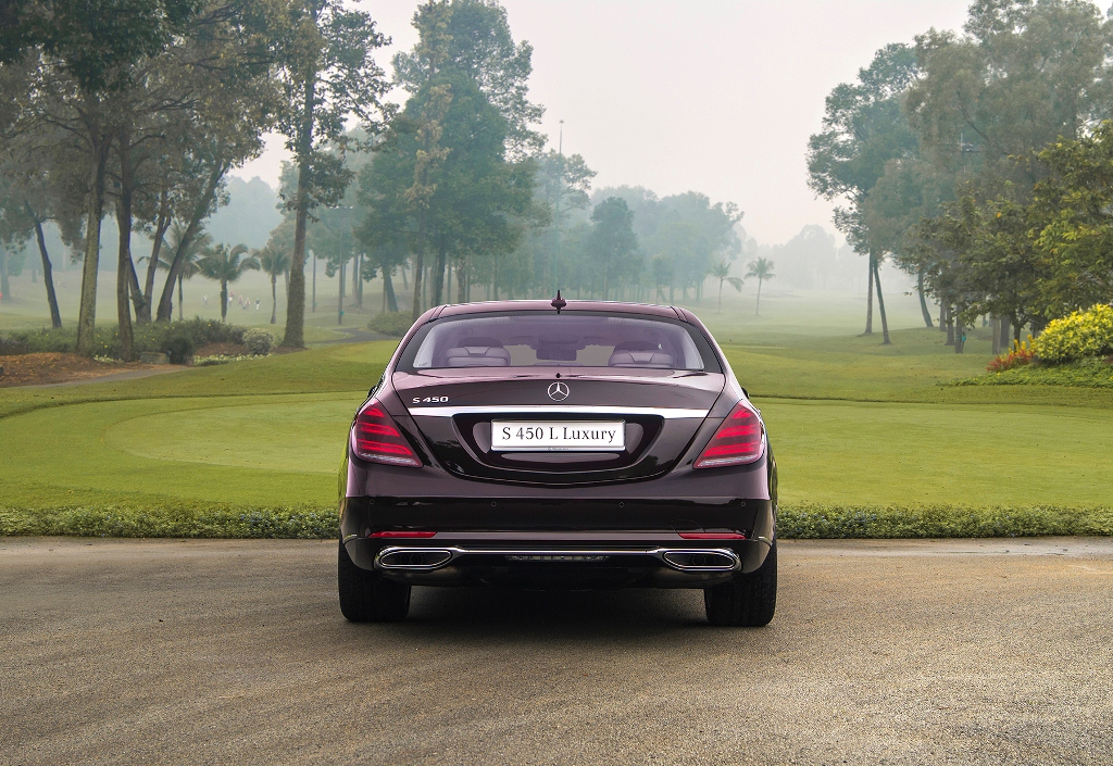 Soi chi tiết 'Ngôi vương' và 'Dinh thự bay' mới của Mercedes - 7 Soi chi tiết 'Ngôi vương' và 'Dinh thự bay' mới của Mercedes - 7