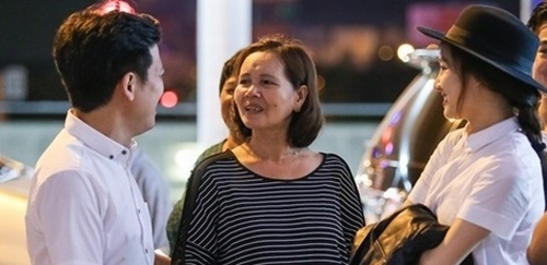 Nhã Phương từng uất ức tới muốn tự tử vì tính ghen tuông của mẹ