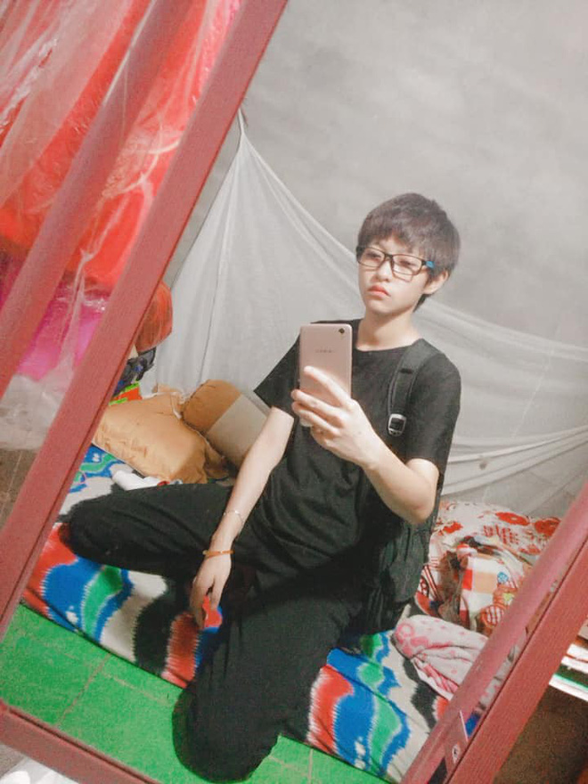 Hí hửng khoe kiểu tóc mới đón hè, ai ngờ cô gái khiến thanh niên đang tán mình bỏ chạy