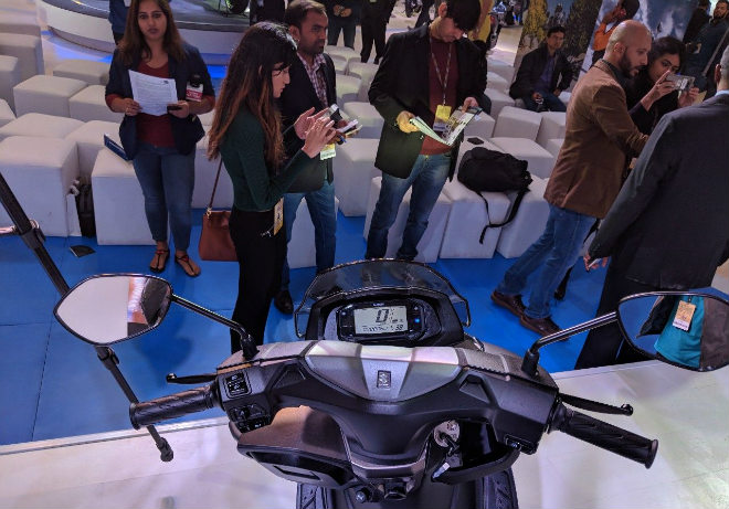 Suzuki Burgman Street 125 sắp lên kệ, giá tầm 23 triệu đồng