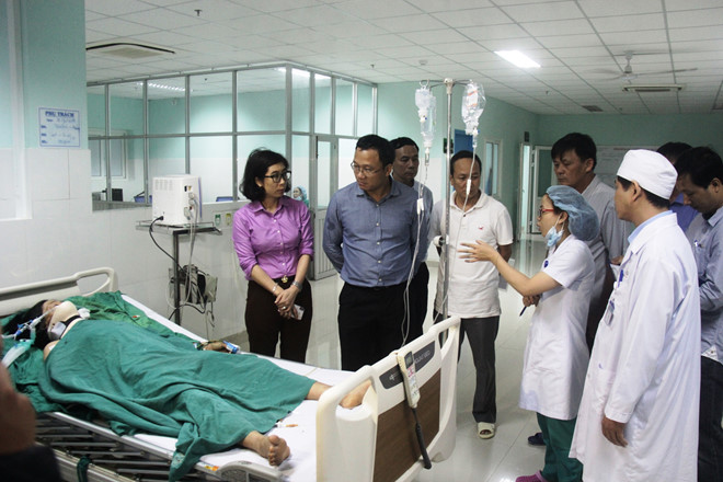 Vụ xe khách lao xuống vực ở đèo Lò Xo: Cần làm rõ do lỗi tài xế hay xe