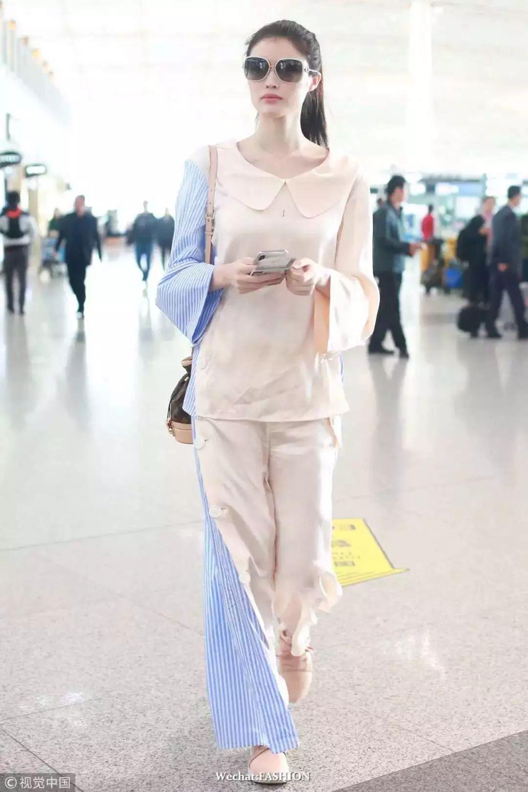 Có một kiểu thời trang râu ông nọ cắm cằm bà kia kỳ cục thế mà vẫn đắt hàng