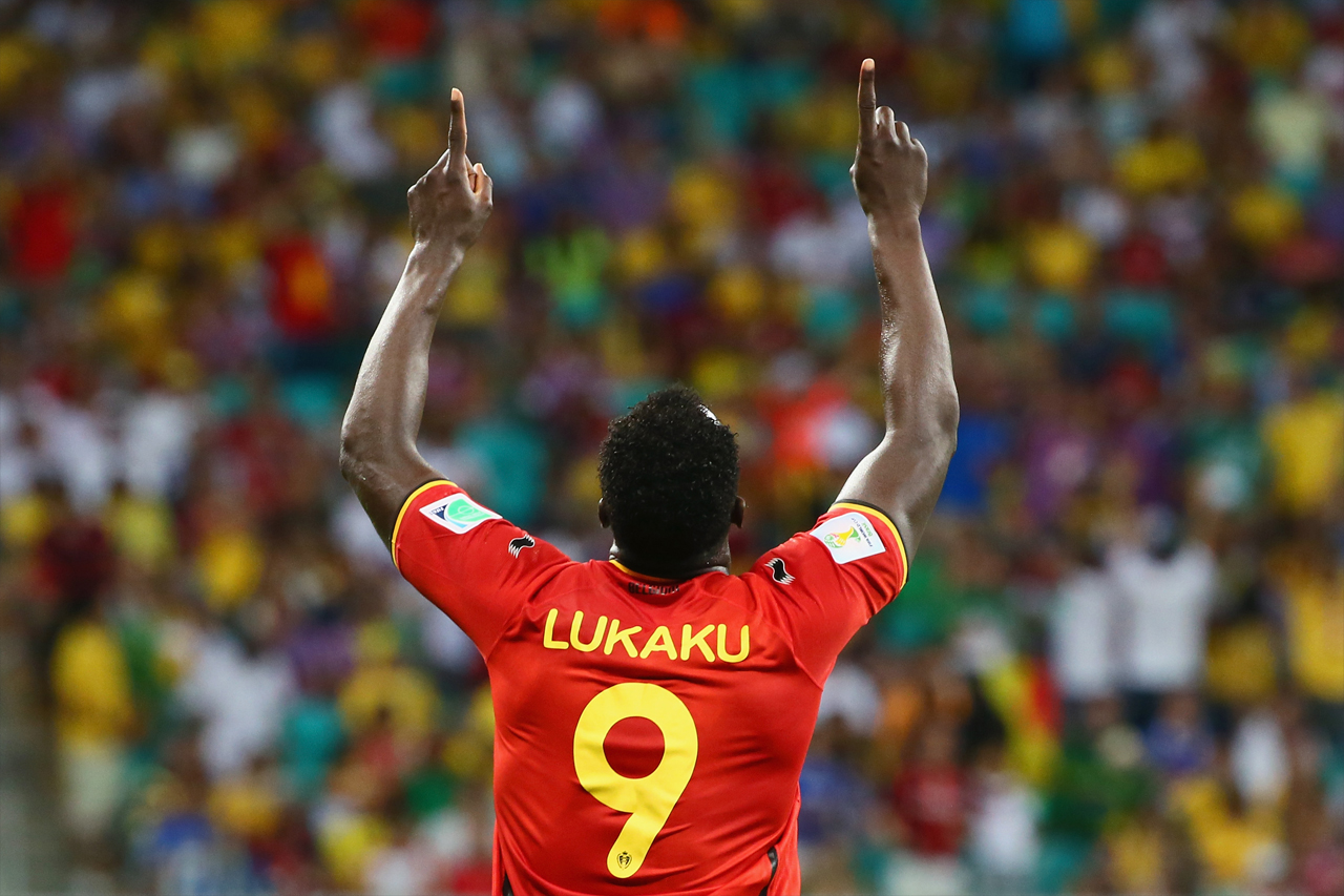 Lukaku và một cuộc đời đi lên từ cốc sữa pha nước Lukaku và một cuộc đời đi lên từ cốc sữa pha nước