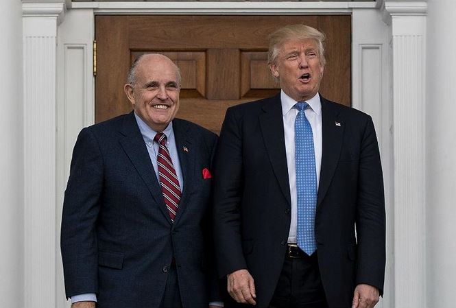 Vụ Nga can thiệp bầu cử Mỹ: Luật sư yêu cầu điều tra công tố viên