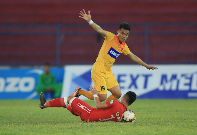 V.League 2018: Kịch tính cuộc đua ở nhóm đèn đỏ