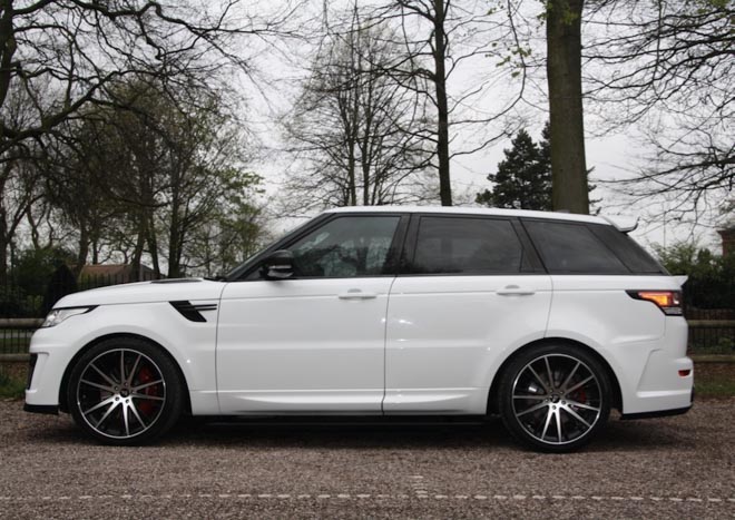 Range Rover Velar cực ngầu với gói độ thân rộng Aspire Design