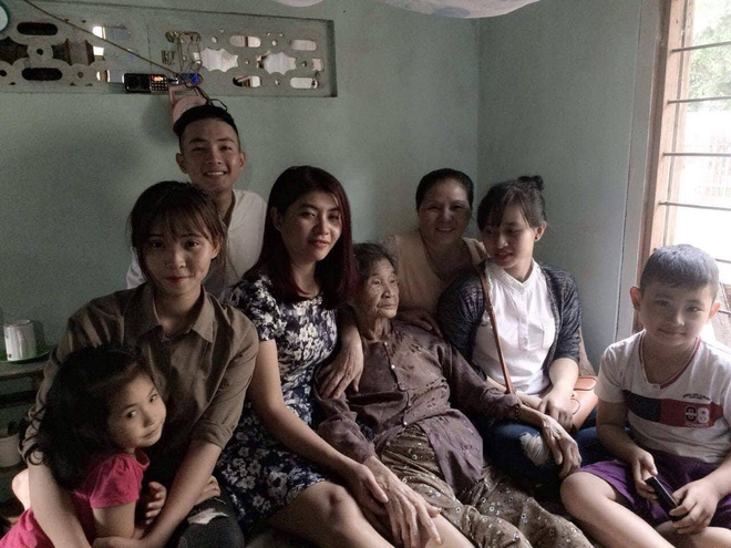Chuyện cô gái tìm lại được anh chị em cùng cha khác mẹ sau 10 năm xa cách: Từ bức ảnh năm xưa của người cha quá cố