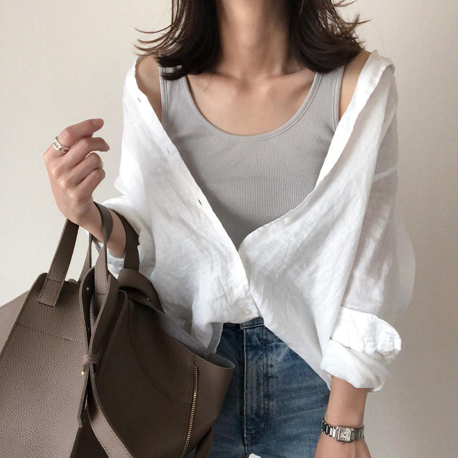 Chỉ là áo ba lỗ thôi mà có tận 4 cách mix và chắc chắn sẽ đẹp cho những ngày nắng nóng