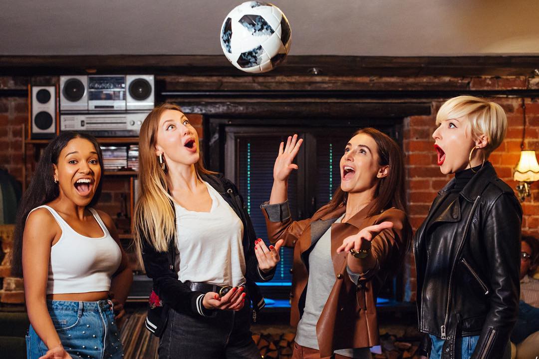 MXH Nga ngập tràn những cô nàng khoe dáng nóng bỏng chào mừng World Cup 2018 MXH Nga ngập tràn những cô nàng khoe dáng nóng bỏng chào mừng World Cup 2018