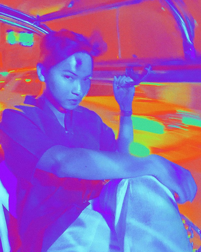 Anh chàng food blogger up ảnh diễn mặt lạnh, dân tình nhảy vào xôn xao: Bản sao Châu Bùi!