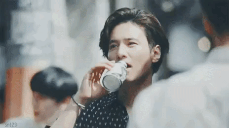 Hai ông chú cực phẩm lười đóng phim nhất Kbiz nhưng cứ trở lại là ngay lập tức gây sốt