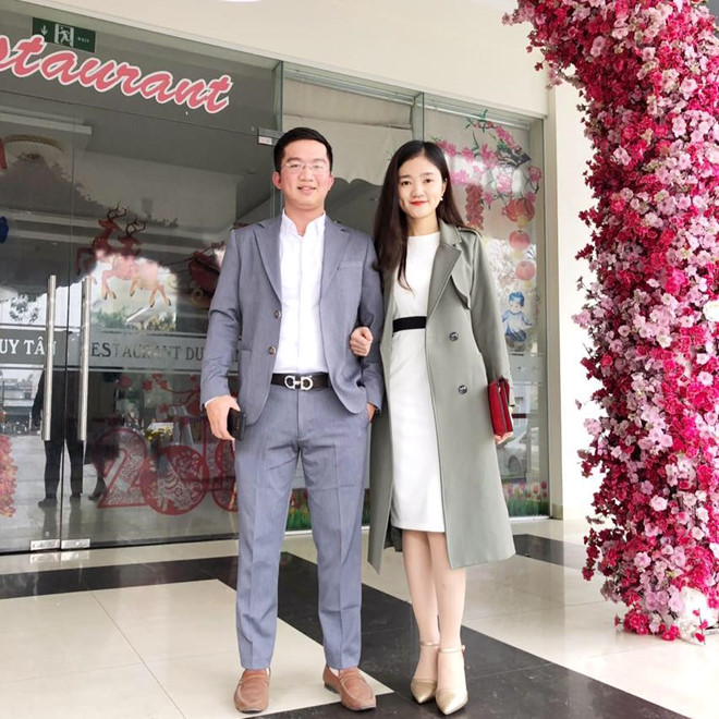 Thầy giáo ĐH Vinh cầu hôn nữ sinh ngay trong lễ tốt nghiệp Thầy giáo ĐH Vinh cầu hôn nữ sinh ngay trong lễ tốt nghiệp