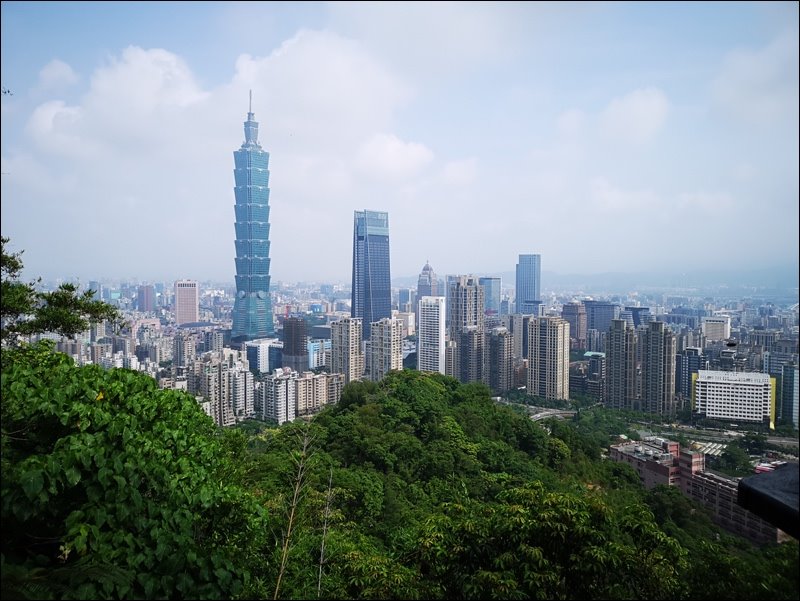 Huawei P20 Pro: Thiết kế đẹp, camera chất lượng Huawei P20 Pro: Thiết kế đẹp, camera chất lượng