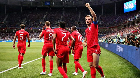 Sự thật về việc cầu thủ ra ngoài sân ăn mừng bàn thắng