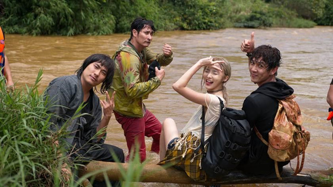 Lật Mặt vượt mặt Tháng Năm Rực Rỡ, lọt top 5 phim Việt có doanh thu cao nhất mọi thời đại Lật Mặt vượt mặt Tháng Năm Rực Rỡ, lọt top 5 phim Việt có doanh thu cao nhất mọi thời đại