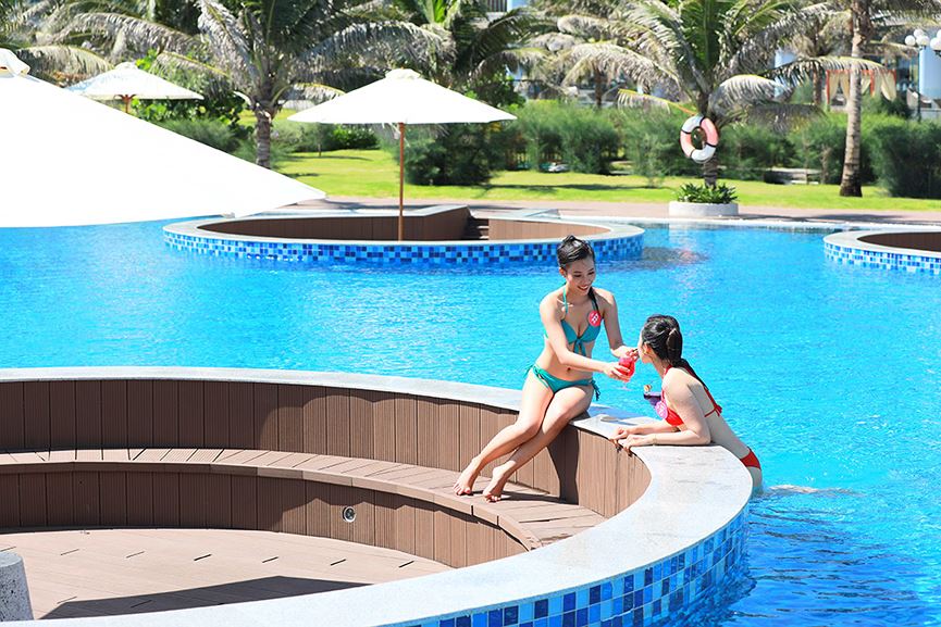 Thí sinh Hoa hậu Việt Nam 2018 khoe dáng bỏng mắt với bikini Thí sinh Hoa hậu Việt Nam 2018 khoe dáng bỏng mắt với bikini