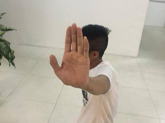 Khách Nga bức xúc vì hành động ném con chó từ tầng 24 xuống đất