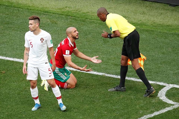 Ronaldo lập công, Bồ Đào Nha tiễn Morocco về nước