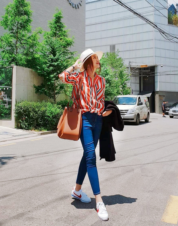 10 cách diện họa tiết kẻ sọc trẻ trung như sao Việt