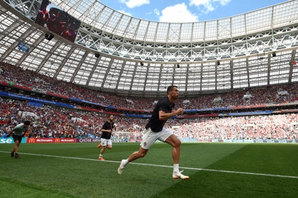 Ronaldo lập công, Bồ Đào Nha tiễn Morocco về nước Ronaldo lập công, Bồ Đào Nha tiễn Morocco về nước