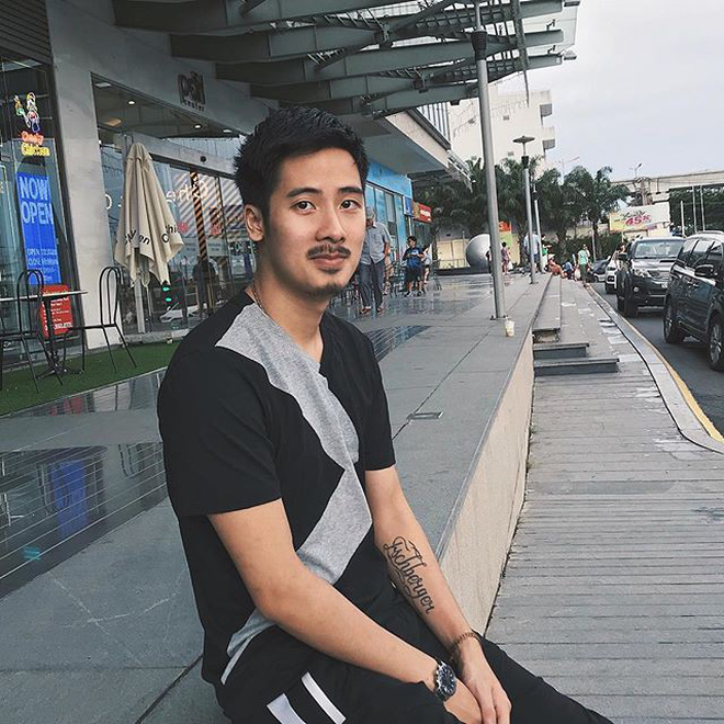 JVevermind mùa World Cup: Mắt gấu trúc, tóc mái lởm chởm, râu còn bị mốc