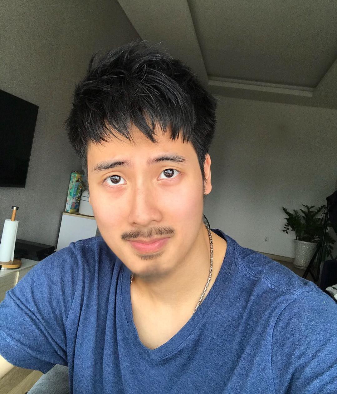 JVevermind mùa World Cup: Mắt gấu trúc, tóc mái lởm chởm, râu còn bị mốc