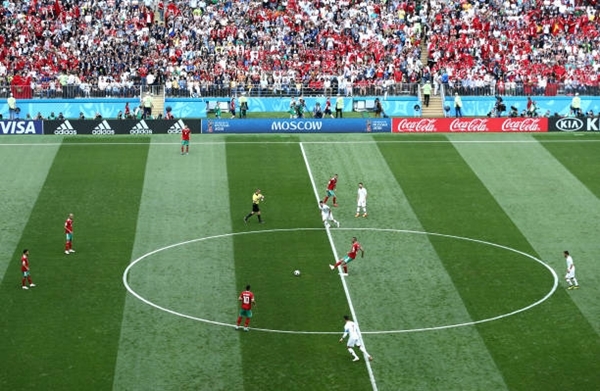 Ronaldo lập công, Bồ Đào Nha tiễn Morocco về nước Ronaldo lập công, Bồ Đào Nha tiễn Morocco về nước