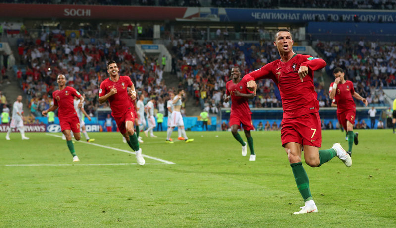 Bồ Đào Nha gặp Morocco và ‘cơn điên’ của Ronaldo