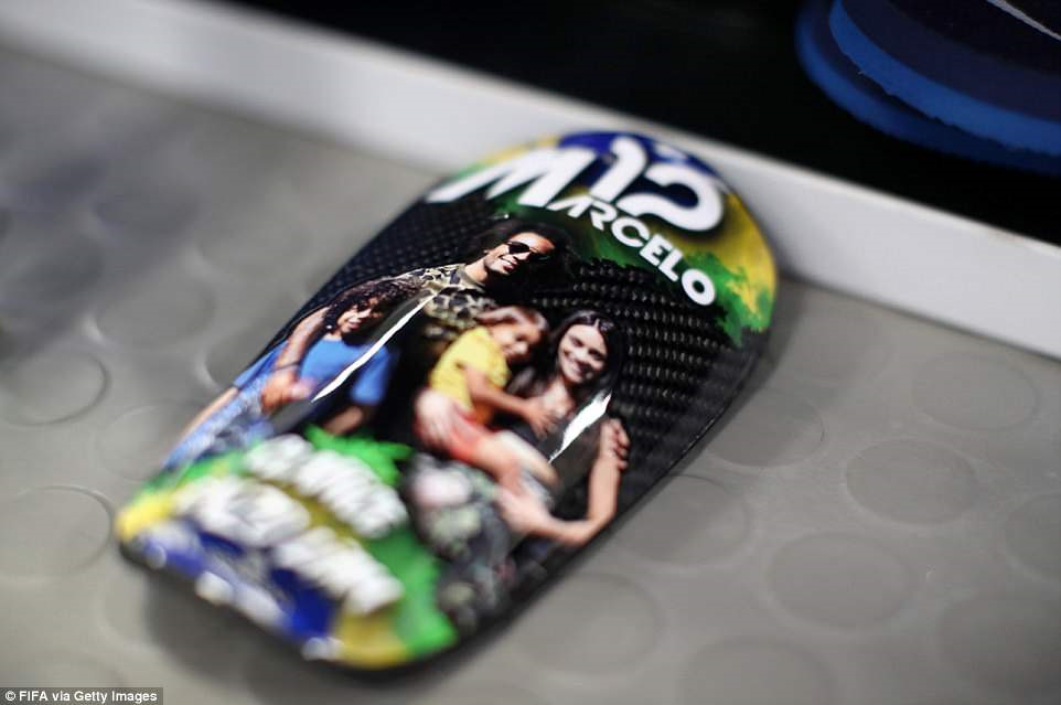 Messi lập... bàn thờ trong phòng thay đồ ở World Cup 2018