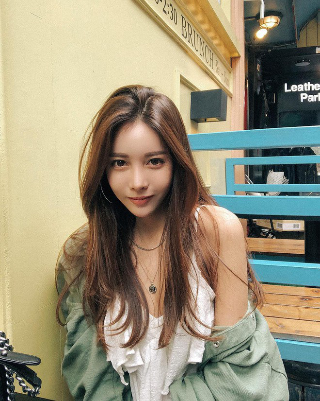 Diện chán các màu tóc tẩy thời thượng, con gái châu Á đang đồng loạt quay lại với tóc nâu hè này