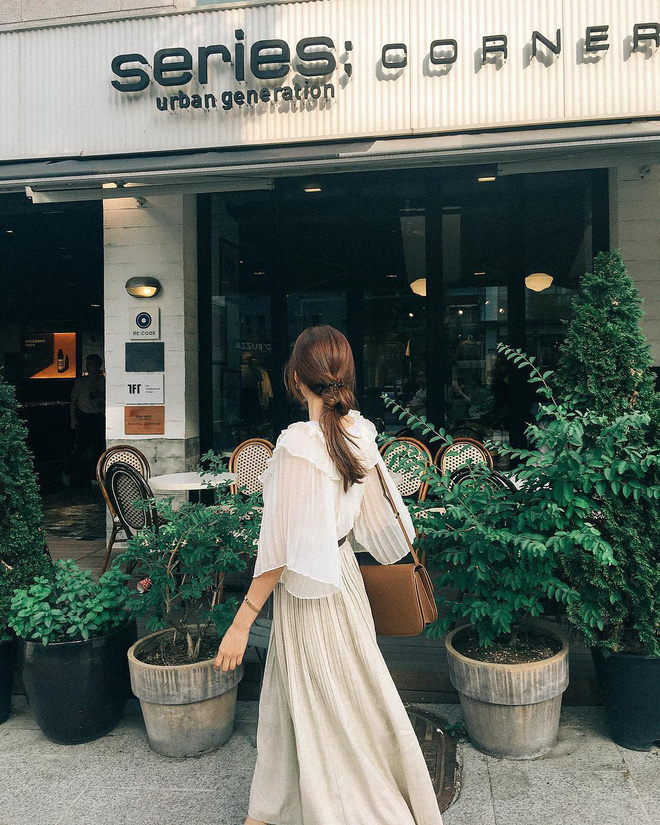 Diện chán các màu tóc tẩy thời thượng, con gái châu Á đang đồng loạt quay lại với tóc nâu hè này