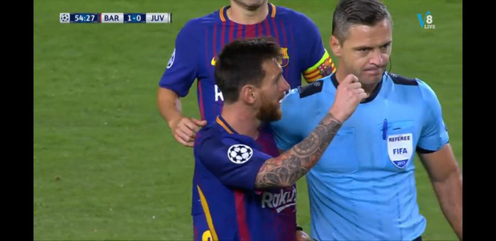 Lục tung hồ sơ trọng tài đẹp trai phạt thẻ đỏ Colombia ngay phút thứ 3