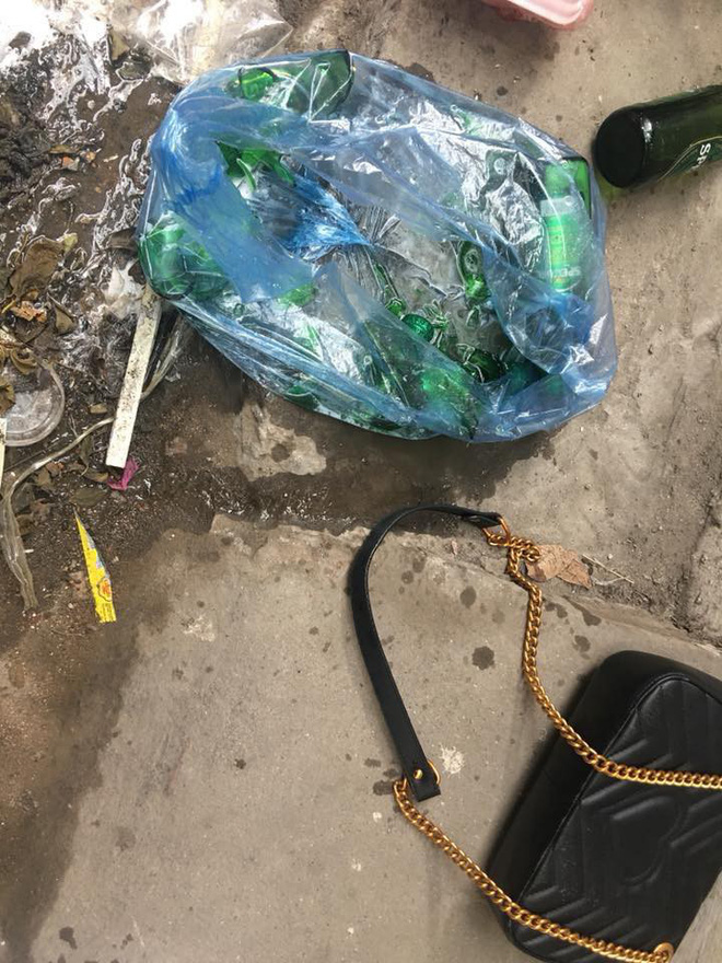 Cô gái mua bia cho người yêu xem World Cup và cái gục đầu kéo dài từ đêm tới sáng hôm sau khiến bao người thở dài