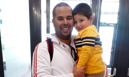 Cổ động viên Peru bán xe, bỏ việc, tăng cân để đi xem World Cup