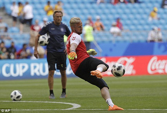 Hòa hú vía với Úc, Đan Mạch sáng cửa đi tiếp