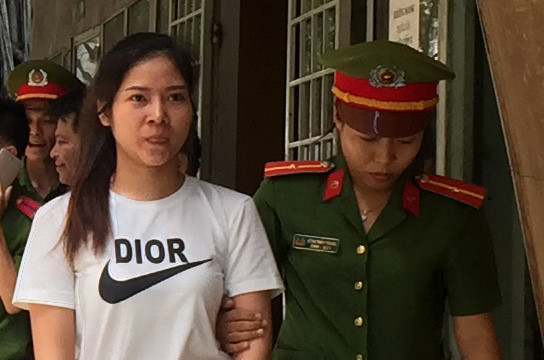 Bóng hồng tham gia sản xuất hàng giả lĩnh 4 năm tù