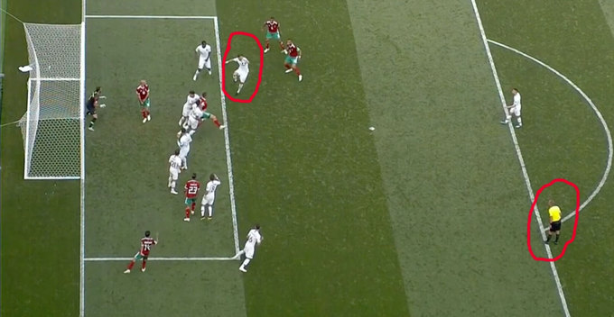 Bồ Đào Nha thoát phạt đền dù hai lần để bóng chạm tay