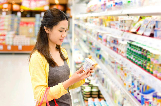 Việc ở nhà nuôi con, phụ thuộc kinh tế vào chồng đã lặng lẽ hủy hoại lòng tự trọng của tôi lúc nào không hay Việc ở nhà nuôi con, phụ thuộc kinh tế vào chồng đã lặng lẽ hủy hoại lòng tự trọng của tôi lúc nào không hay