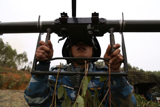 Pháo phòng không phô diễn hỏa lực tại trường bắn TB-1