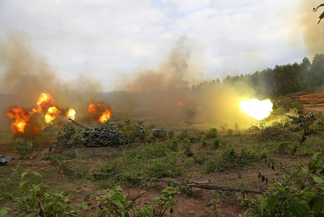 Pháo phòng không phô diễn hỏa lực tại trường bắn TB-1