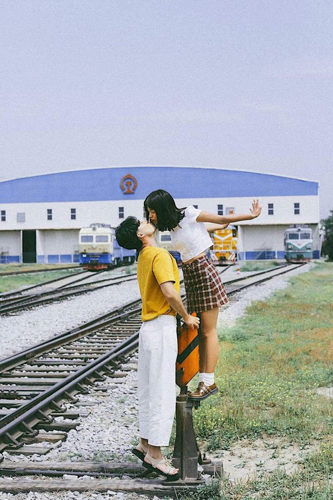 Mẫu đẹp, tình thơ: Bộ ảnh này đang khiến hội FA sốt hết cả ruột vì quá xinh xắn và lãng mạn Mẫu đẹp, tình thơ: Bộ ảnh này đang khiến hội FA sốt hết cả ruột vì quá xinh xắn và lãng mạn