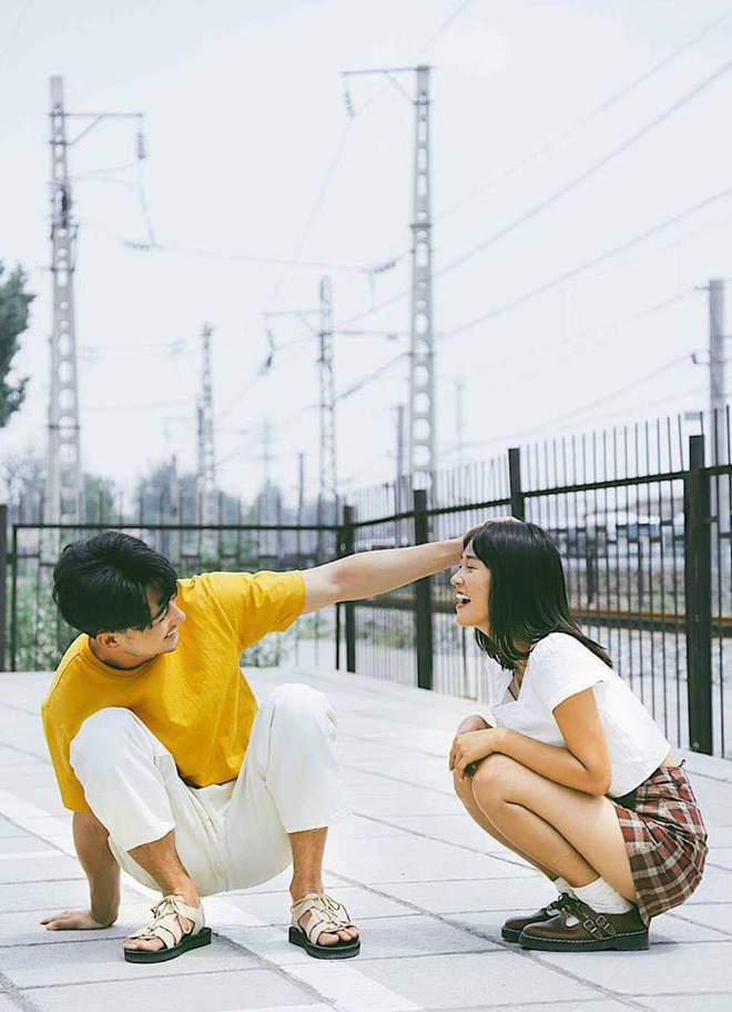 Mẫu đẹp, tình thơ: Bộ ảnh này đang khiến hội FA sốt hết cả ruột vì quá xinh xắn và lãng mạn Mẫu đẹp, tình thơ: Bộ ảnh này đang khiến hội FA sốt hết cả ruột vì quá xinh xắn và lãng mạn