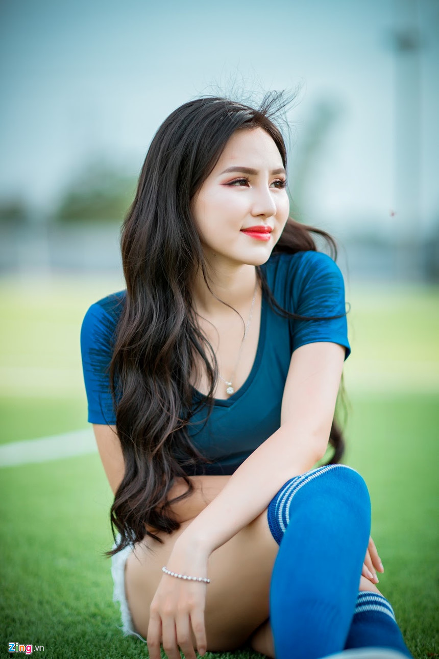 Hotgirl bình luận trên VTV cổ vũ tuyển Pháp, mơ ước làm phóng viên ảnh