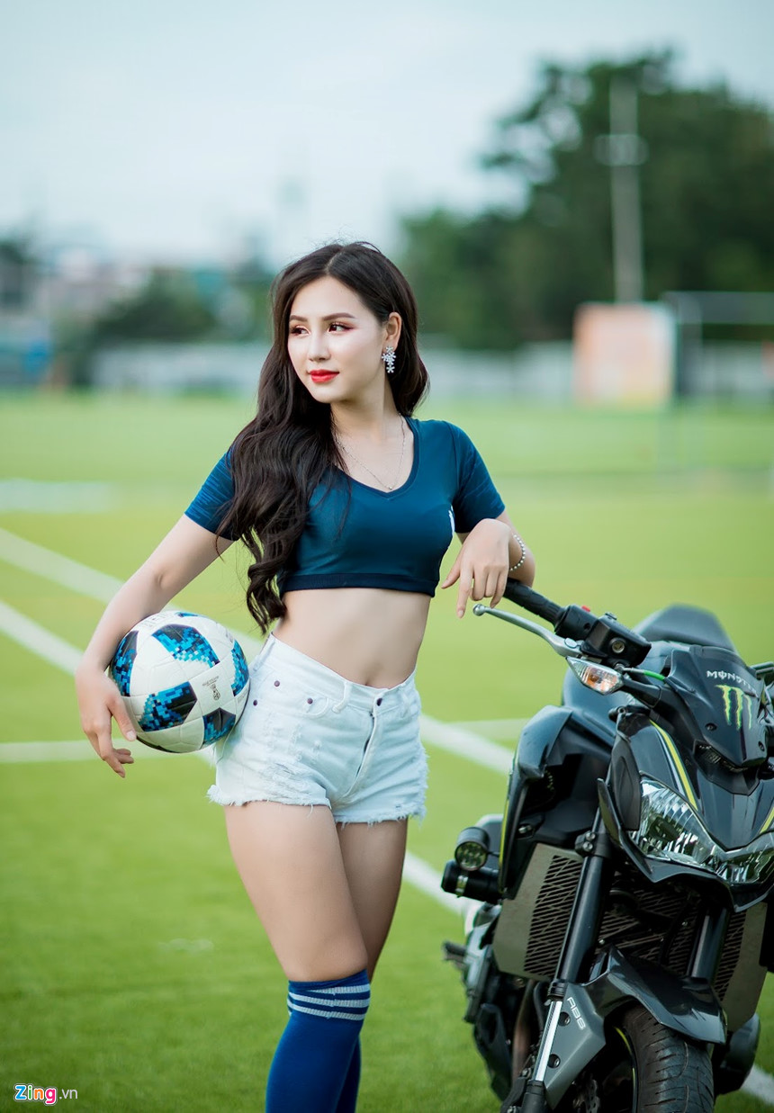 Hotgirl bình luận trên VTV cổ vũ tuyển Pháp, mơ ước làm phóng viên ảnh