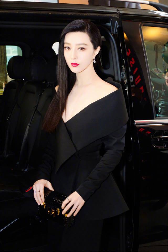 Phạm Băng Băng đáp trả như thế nào trước loạt tin đồn thua bạc, trốn thuế và bỏ quốc tịch Trung Quốc?