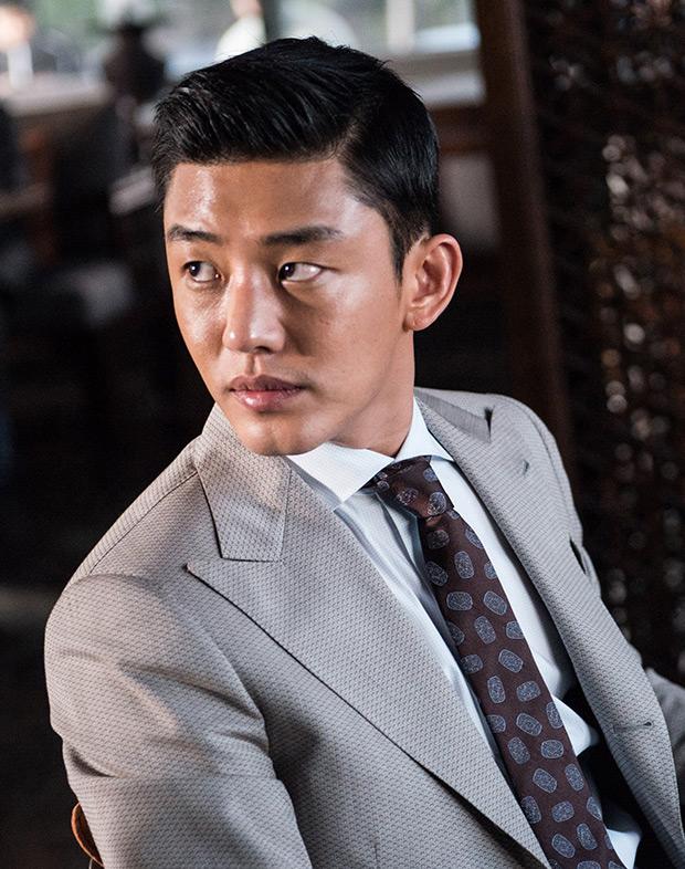 Không phải Song Joong Ki, người đầu tiên khiến Song Hye Kyo mang tiếng lái máy bay là gã khác